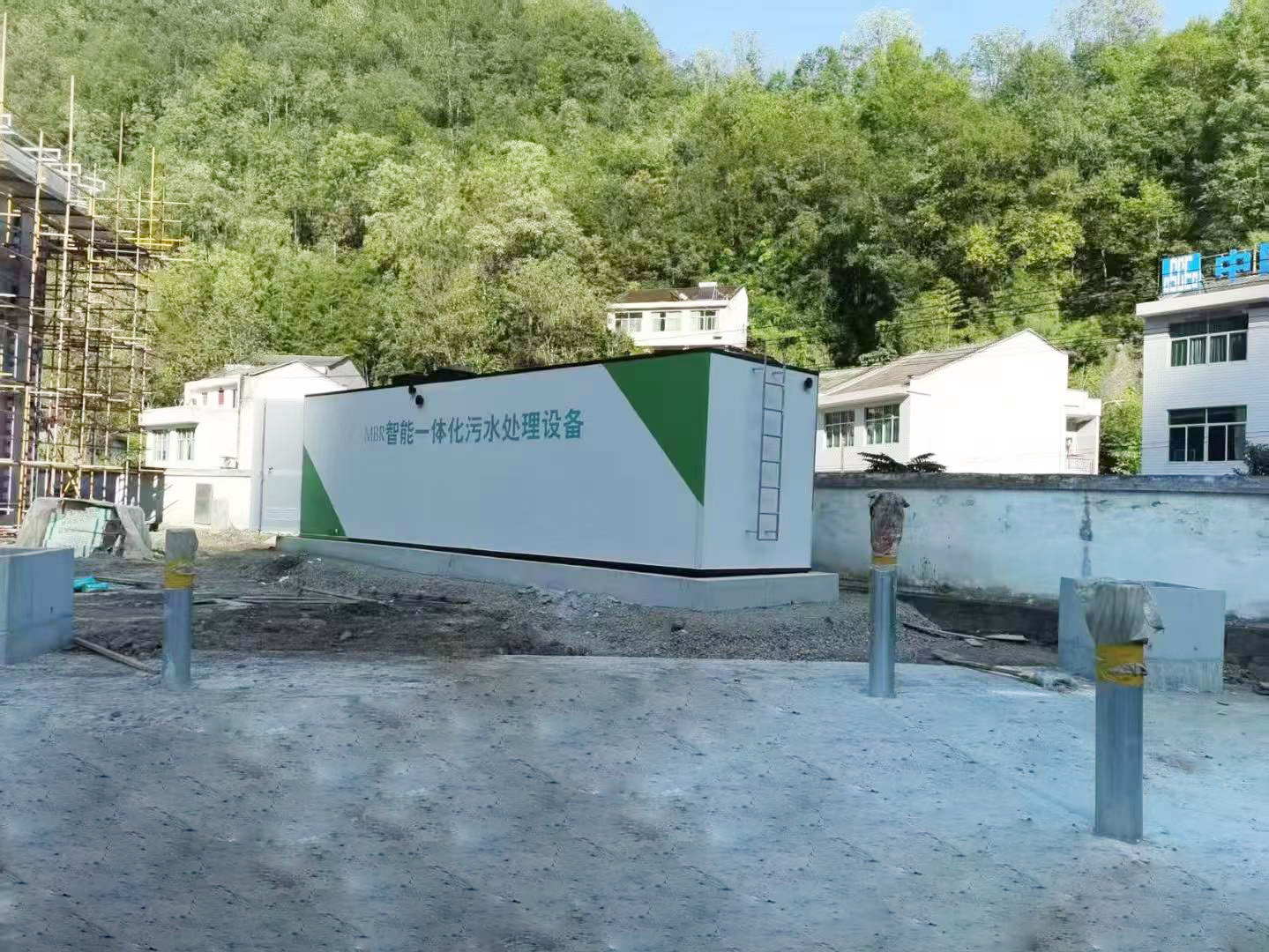 安康北停车区60吨每天设备就位